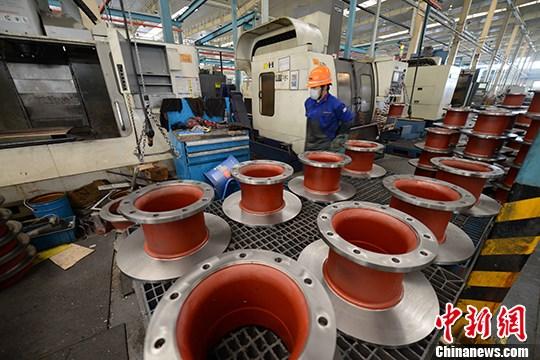 统计局:前5月全国规模以上工业企业利润下降19.3%