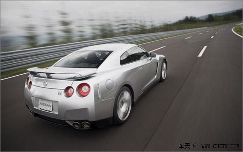 格林北环赛道加入7分钟俱乐部,这样的成绩已经将保时捷gt2甩在了身后