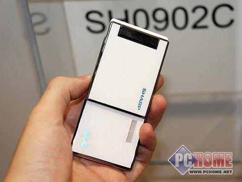 点击查看本文图片 夏普 sh0902c - 时尚mm的诱惑 潮流美女最爱手机