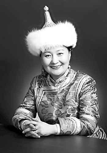 政协委员杜梅市场不广阔制约民族文学发展