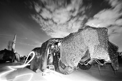 "接到这纸命令,第二炮兵"常规导弹第一旅"旅长谈卫红有点不敢相信