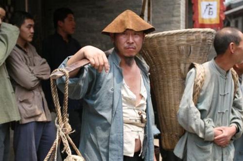 凌晨3时辞世,高昌昊于今年7月23日在甘肃某剧组拍戏时,因戏中毛驴受惊