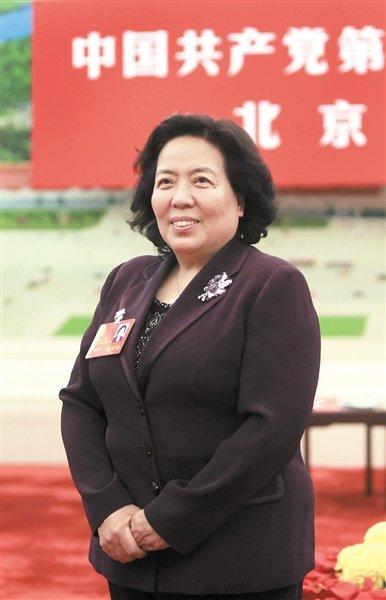十八大女代表:女性代表仅占23% 比重还须提高