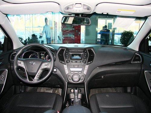 北京现代 2.4L AT 中控台整体