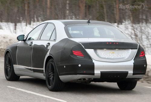 奔驰S级轻伪谍照曝光 有望今年秋季发布