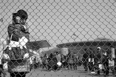 û����ϵ�����ȥ�����߳��о�ҵ��