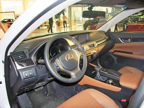 雷克萨斯 GS250 2.5 AT 中控台左侧