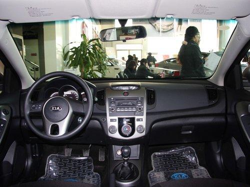 东风悦达起亚 1.6L 手动 中控台整体