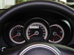 东风悦达起亚 1.6L 手动 方向盘后方仪表盘