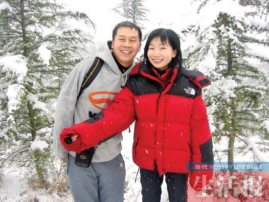 公益夫妻结婚8年没拍过婚纱照 丈夫想看妻穿婚纱