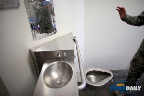 ������Ħ�����ڲ��պ����ع� ǿ��ιʳ����ɭ�ֲ�