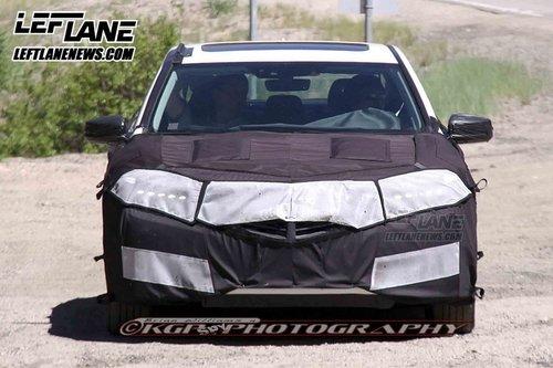 讴歌新TLX谍照首曝 雅阁平台/3.5升引擎