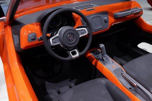 �����¿�糵������ �����˸���չ����