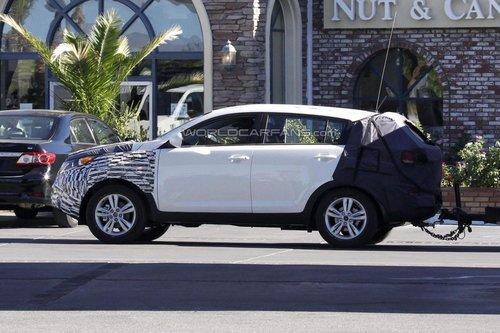 2015款起亚狮跑谍照再曝 明年夏季发布