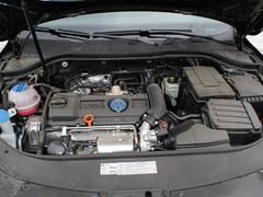 大众迈腾全系降1.5万 送汽车装潢礼包