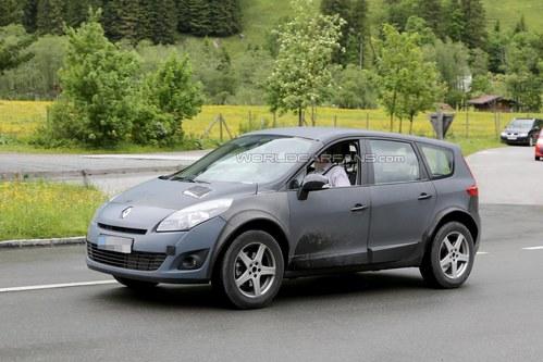 2015款雷诺Koleos谍照