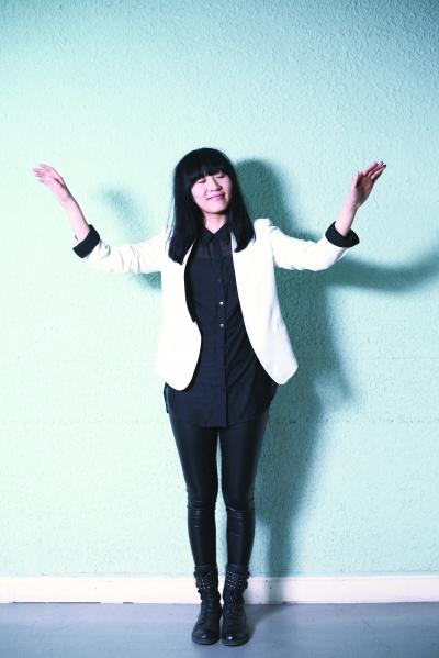 炸鸡神曲原唱阿肆几年前网友就说此歌必火