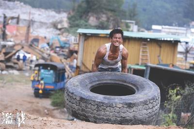 激战曝彭于晏在工地进行魔鬼训练剧照