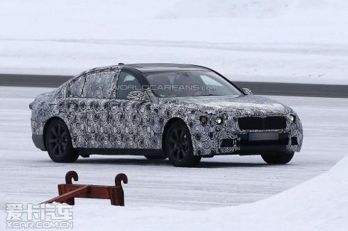 新宝马7系谍照