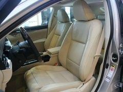 �׿���˹ 2.5 �Զ� ��ʻϯ����ǰ45����ͼ