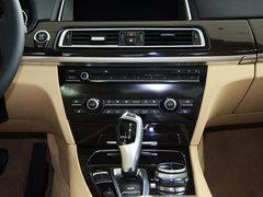 ����(����) 740Li 3.0T �п�̨�·���д