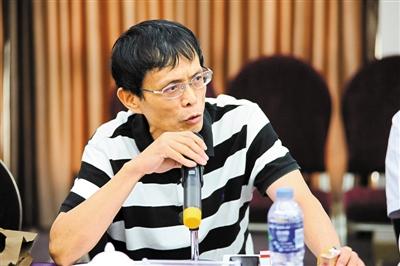 专家城市写作先天不足缺少人物和青春