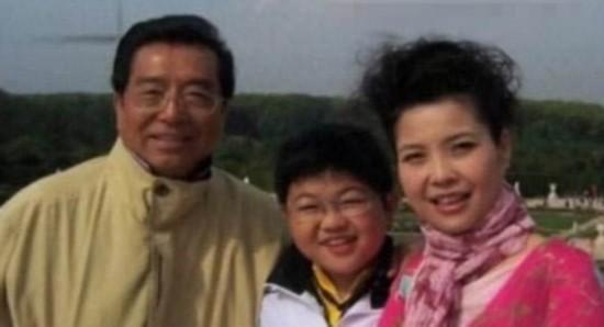 ���⣬�θ����ĳ�������������壬Ҳ�Ȱ�ѧϰ�����ع�����Щ��������ĳ���������ݡ����裬������֪��18��ǰΪʲô��Ҫ�໤�ˣ���Ϊ���ǵ����ǲ�ȫ�����Ƿֲ����ƶ񣬷ֲ���׼ȷ���Ƿǡ����ҵ�������������������ʶ���Ҵ��ˣ���Ϊ������һ���Լ�������������˵����飬��Ϊ�ҵı����Ǻ�ͬѧ����һ��ۻ�һ�£��ҵ�����Ǳ������Ҷ����ǵ�������壬�Һ���ϧ���꣬����ϧͬѧ�Ƕ��ҵ��Ѱ�����û�б���뷨��Ҳû�б��Ŀ�ģ�������ʹ�Ҿ�һ�ۡ�������������������飬���ڲ��ò��룬���ڲ����������ű��ˡ���