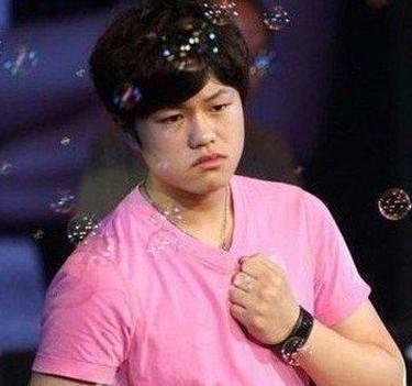 ��ͥ������У��θ�Ʊ�5�����ӵĳ������ж���15��16��ĺ�����Ϊ���棬���������飬���������Ϊ��������ĳ����������������5�����Ӳŷ��˲��õ����飬��Ϊ�������������εġ��θ뻹������ʦӦ�ñ����Լ������ģ�����Ϻ������壬���ڷ��ɣ�����˾������˾���ع鵽����Ĺ��������