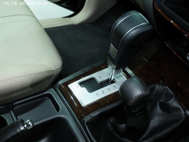 三菱广汽三菱帕杰罗·劲畅2013款 3.0L 自动四驱旗舰版