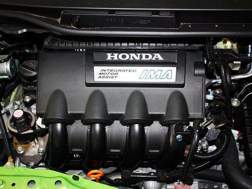 �������� �ɶ� 1.3L CVT ������������д