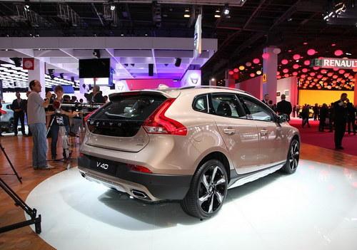 2012���賵չ �ֶ���V40������ʽ�׷�