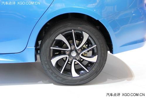 2013�ɶ���չ ����V6����1.5T��ʽ����