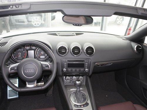 �µ�(����) Roadster 2.0TFSI �п�̨����