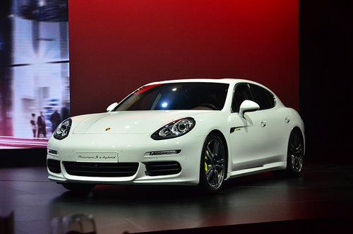 全新保时捷Panamera 售113.80-268.80万