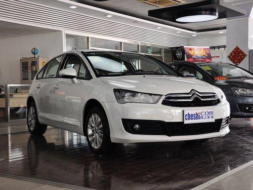 东风雪铁龙 两厢 1.6L 自动 车辆右侧45度角