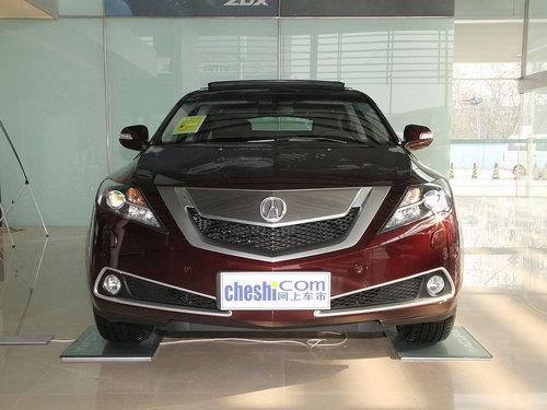 讴歌 3.7L AT 车头正面视角