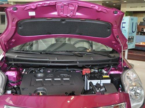 广汽丰田 1.6E 自动 发动机局部特写