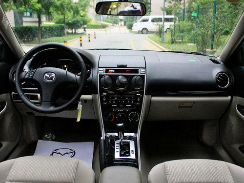 一汽马自达 MAZDA6 2.0 AT 中控台整体