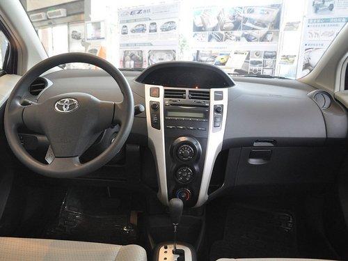 广汽丰田 1.6E 自动 中控台整体