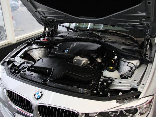 华晨宝马 320Li 2.0T AT 发动机局部特写