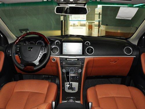 东风裕隆 2.2T 自动 中控台整体