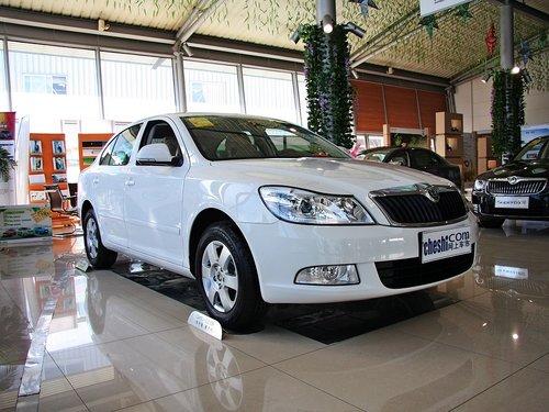 斯柯达 1.6L 手动 车辆右侧45度角