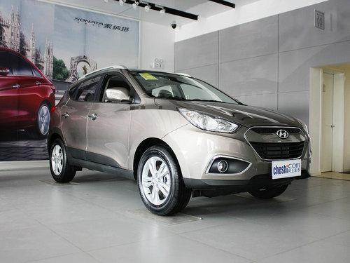 北京现代 ix35 2.0L AT 车辆右侧45度角