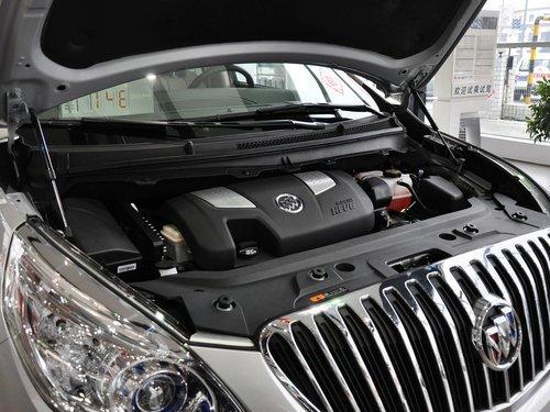 别克 别克GL8 3.0L AT 发动机主体特写