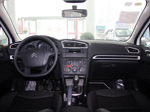 东风雪铁龙 1.8L 手动 中控台整体