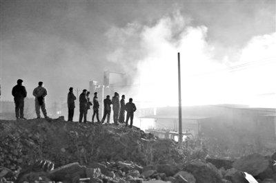 北京大红门鞋城失火无人伤亡 上万双鞋子陷火海