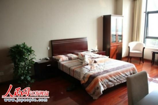 ���������칫¥�������� �쵼ʹ�����100�O