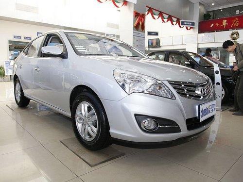 北京现代 1.6L 自动 车辆右侧45度角