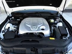 新款丰田锐志优惠1.2万元 店内少量现车