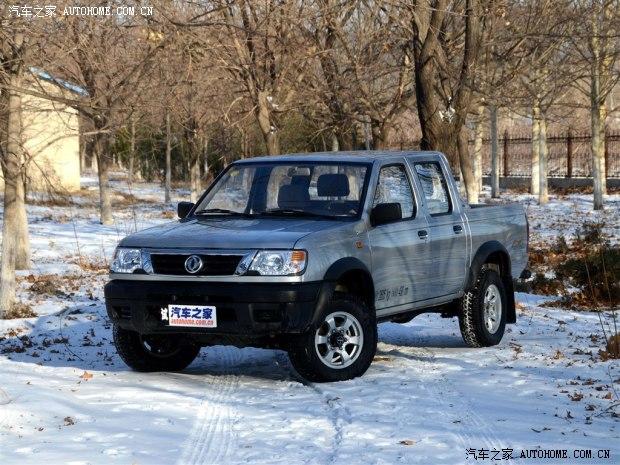 东风风度郑州日产锐骐皮卡2013款 3.0T柴油四驱豪华型ZD30D13-4N2